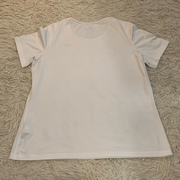 Nike / Dri-Fit Shirt - Picture 2 of 4